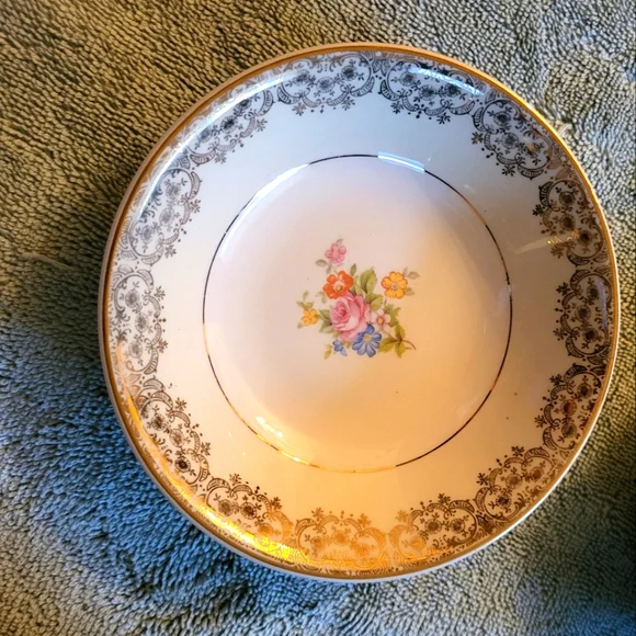 22K Warrented China Bowls 4ct - Picture 2 of 5